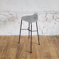 アルミハイスツール　Onion  high stools(玉葱型のハイスツール)