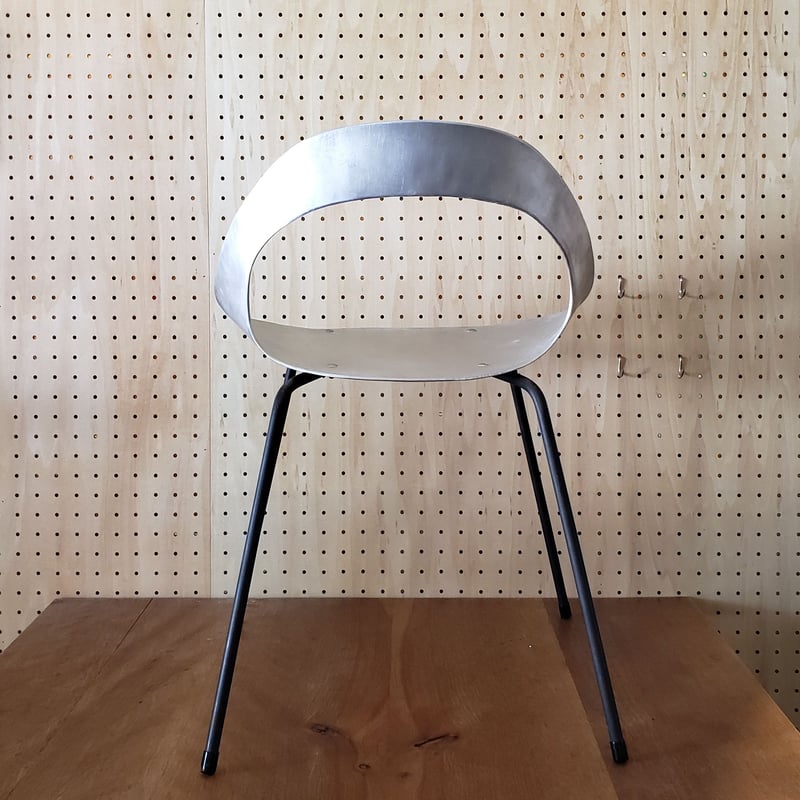 アルミチェア DARUMA Chair(達磨型の椅子) | NEWDAYS FACTORY｜