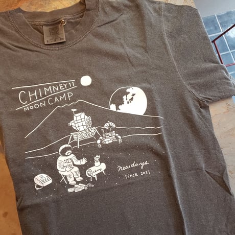 チムニーTシャツ　MOON CAMP