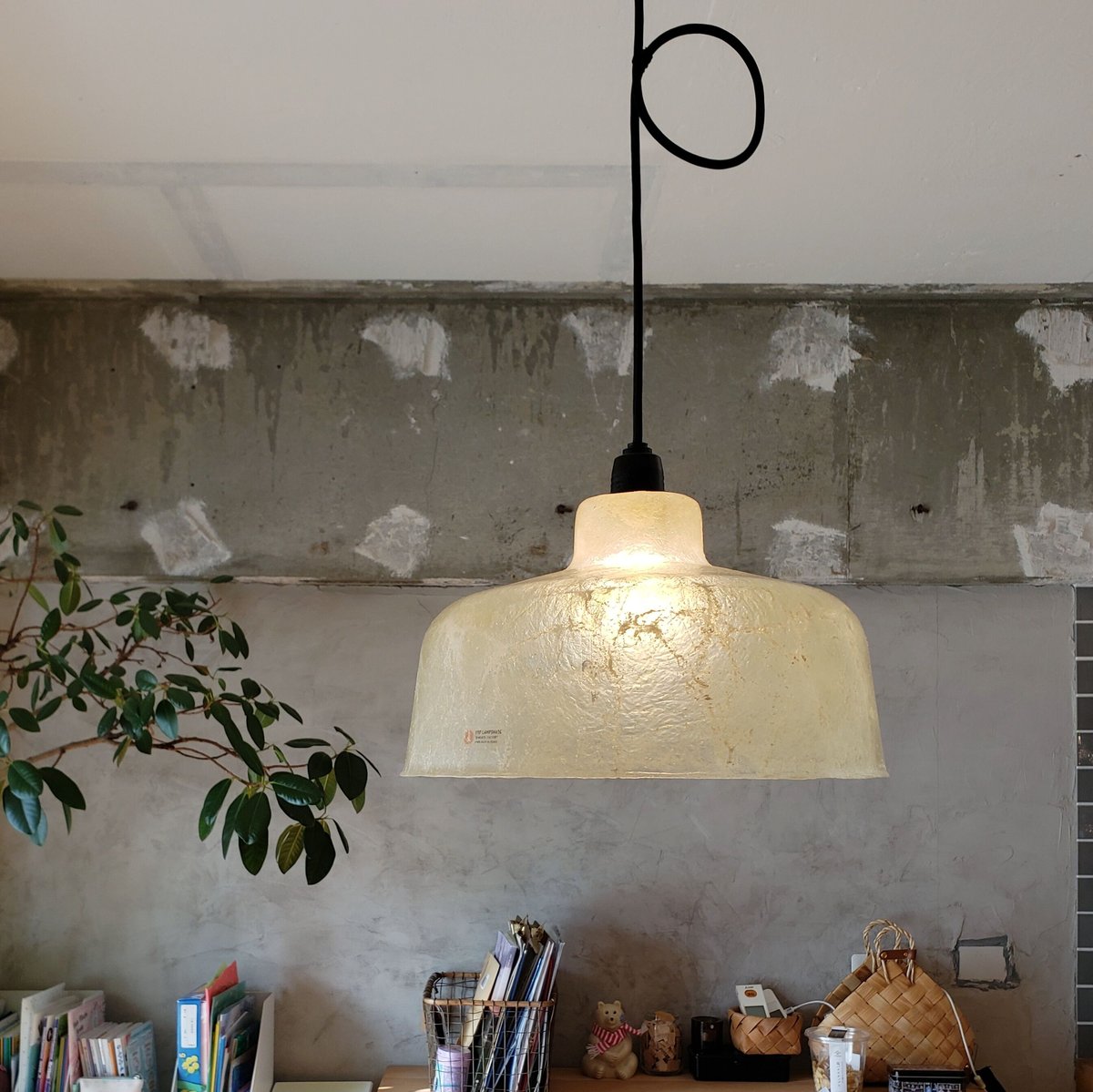 ランプシェード 127ef68e05e7977d6acac9850ddeec