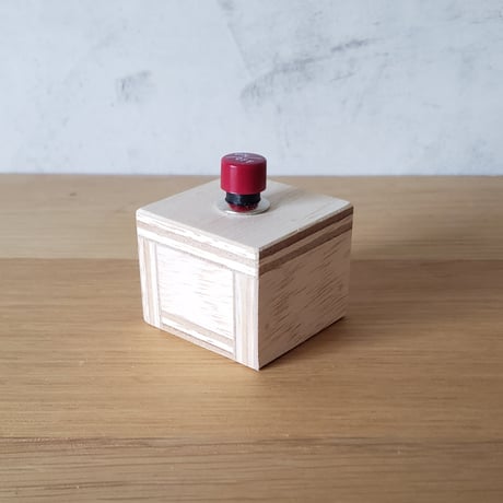 SWITCH BOX TOY｜プッシュスイッチ