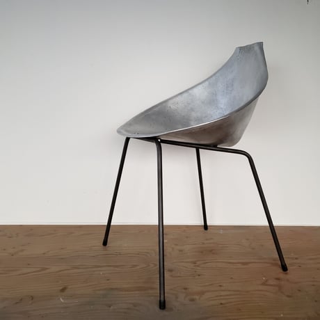 アルミチェア　Onion Chair(玉葱型の椅子)