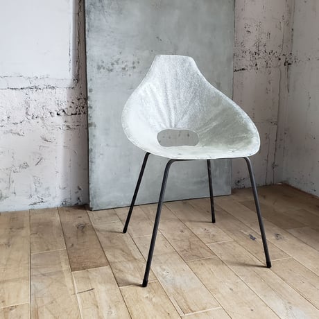 FRPチェア　Onion chair(玉葱型の椅子)