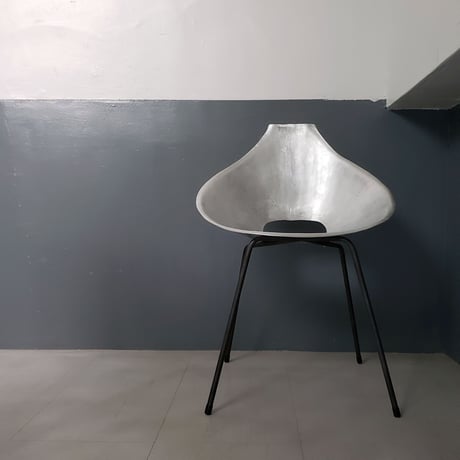アルミチェア　Onion Chair(玉葱型の椅子)