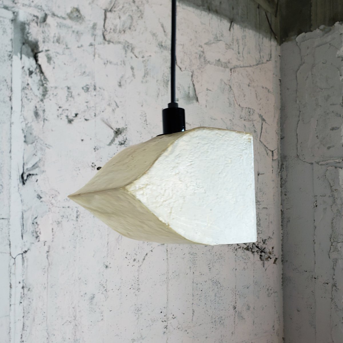 FRP ランプシェード TSUBAME(ツバメ) | NEWDAYS FACTORY｜ニュ