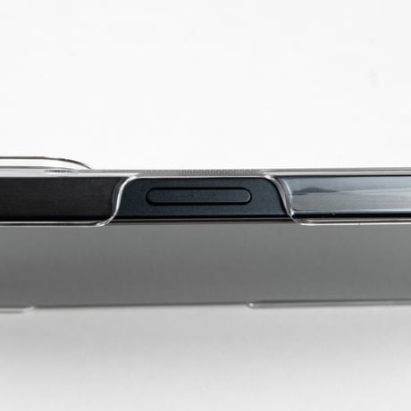 ［HOLY SHIT×APPLEBUM］BUM SHIT IPHONE15 CLEAR CASE