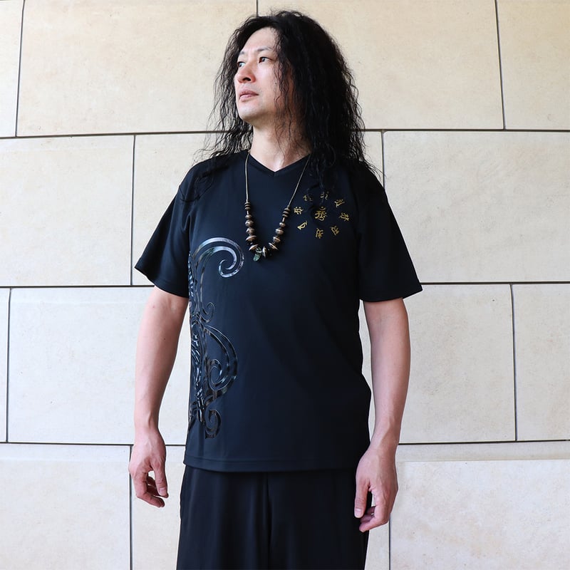PEACEMAKER V-NECK-T | PEACEMAKER