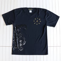 PEACEMAKER V-NECK-T