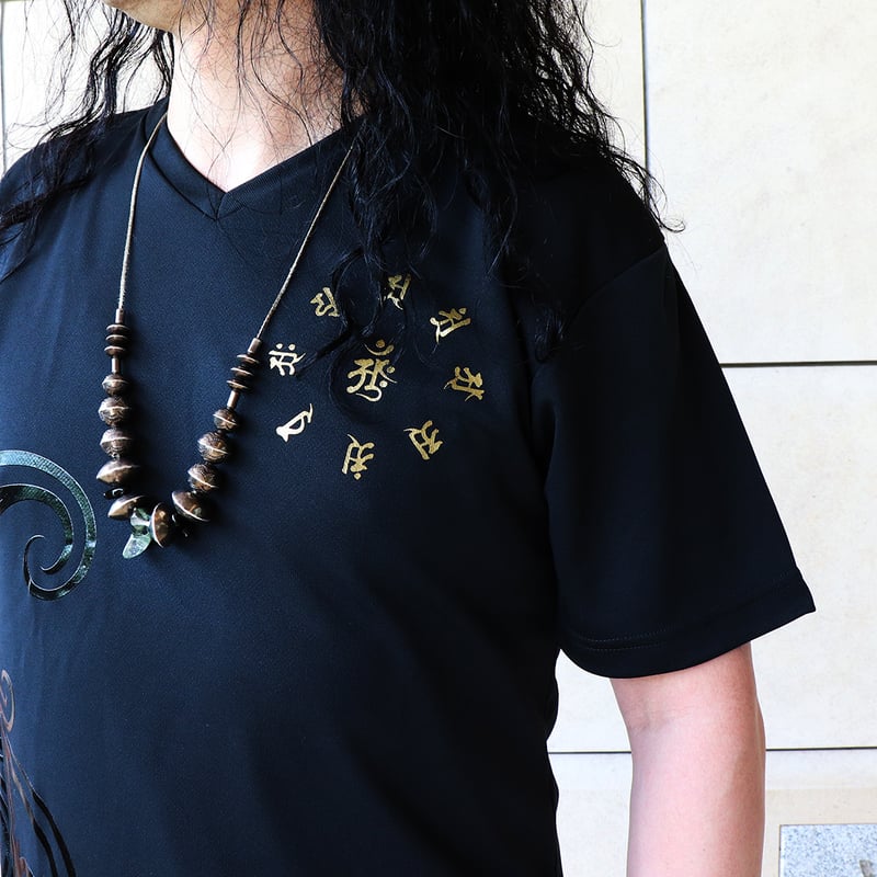 PEACEMAKER V-NECK-T | PEACEMAKER