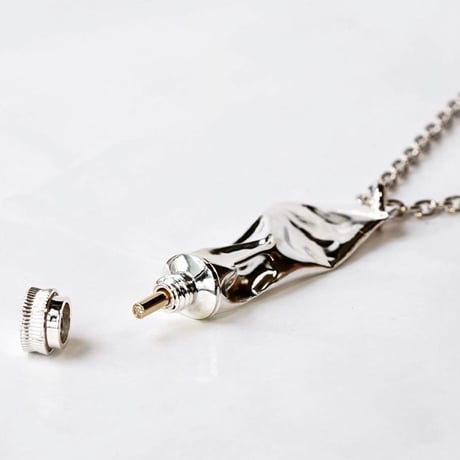 Diamond paint necklace
