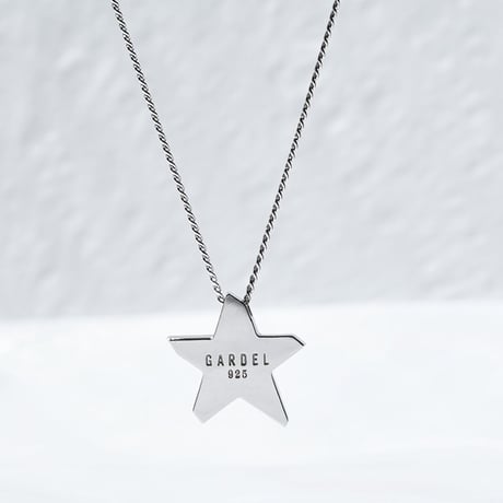 STAR RIGHT NECKLACE