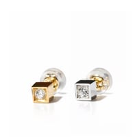 CUBE PIERCE