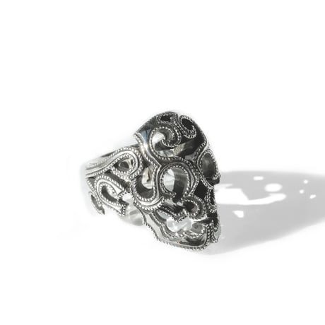 SURVIVE SKULL RING