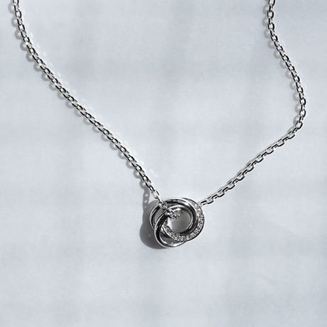 TRES LINE NECKLACE