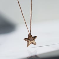 STAR RIGHT NECKLACE