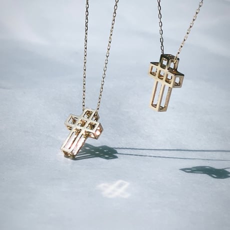 CUBE CROSS  NECKLACE