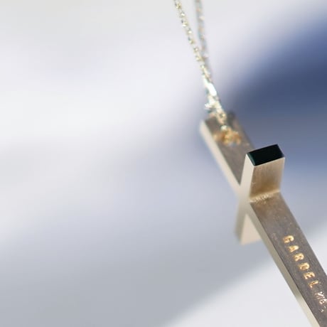 TWO ME CROSS NECKLACE (P)K18YG