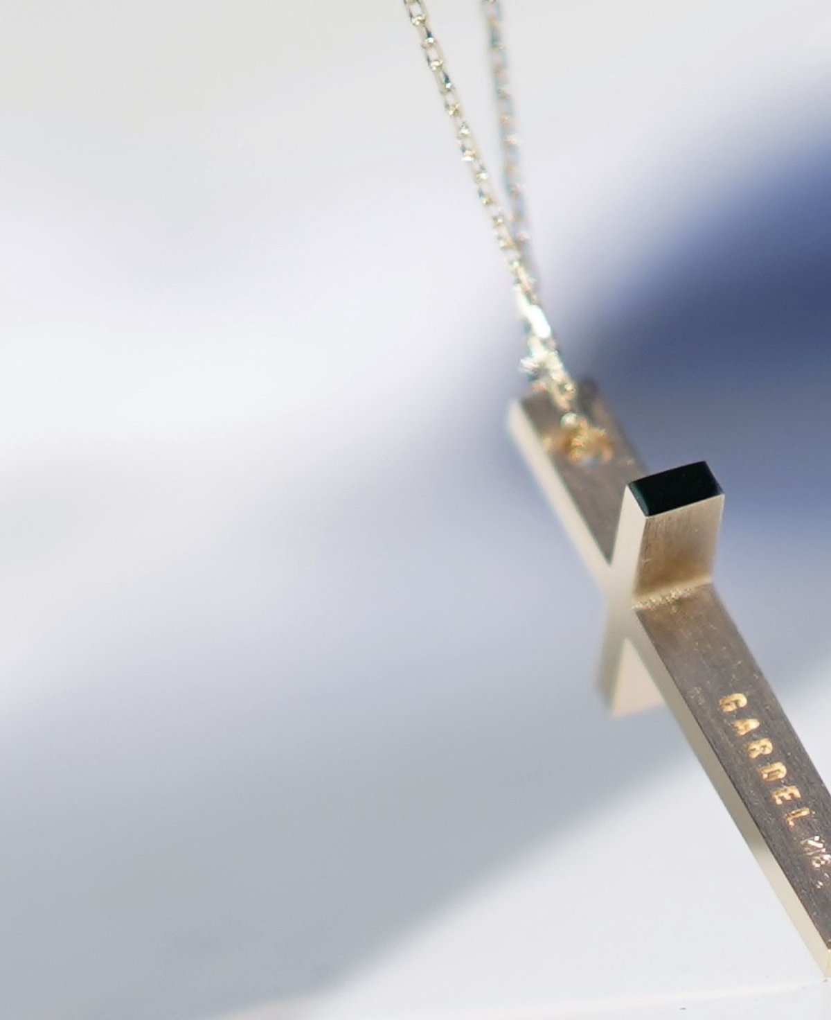 TWO ME CROSS NECKLACE (P)K18YG | GARDEL TWO ME CROSS NECKLACE (P)K18YG | GARDEL