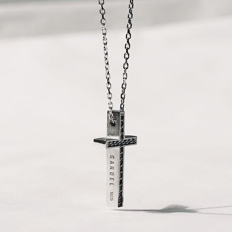 TWO ME CROSS (S) NECKLACE
