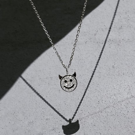 DEVIL SMILE NECKLACE