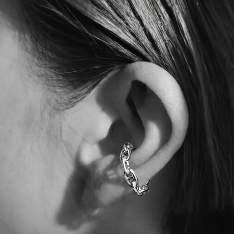 Lien ear cuff