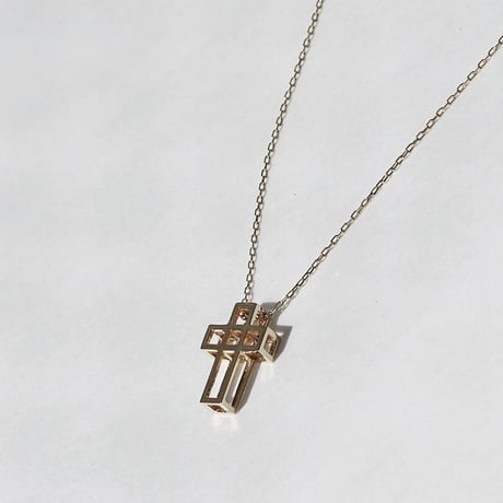 CUBE CROSS  NECKLACE