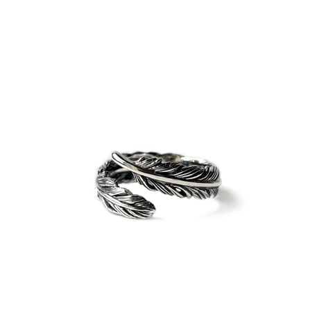 NATURAL FETHER RING