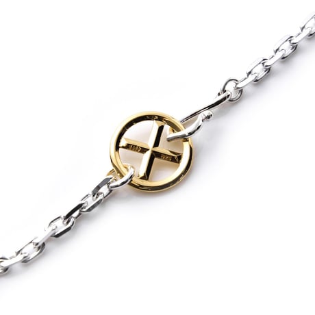 CROSS WHILE CHAIN NECKLACE