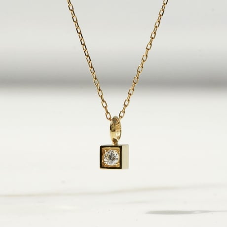CUBE NECKLACE (K18YG DIA)