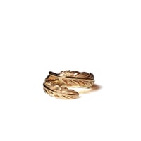 NATURAL FETHER RING (K18YG)
