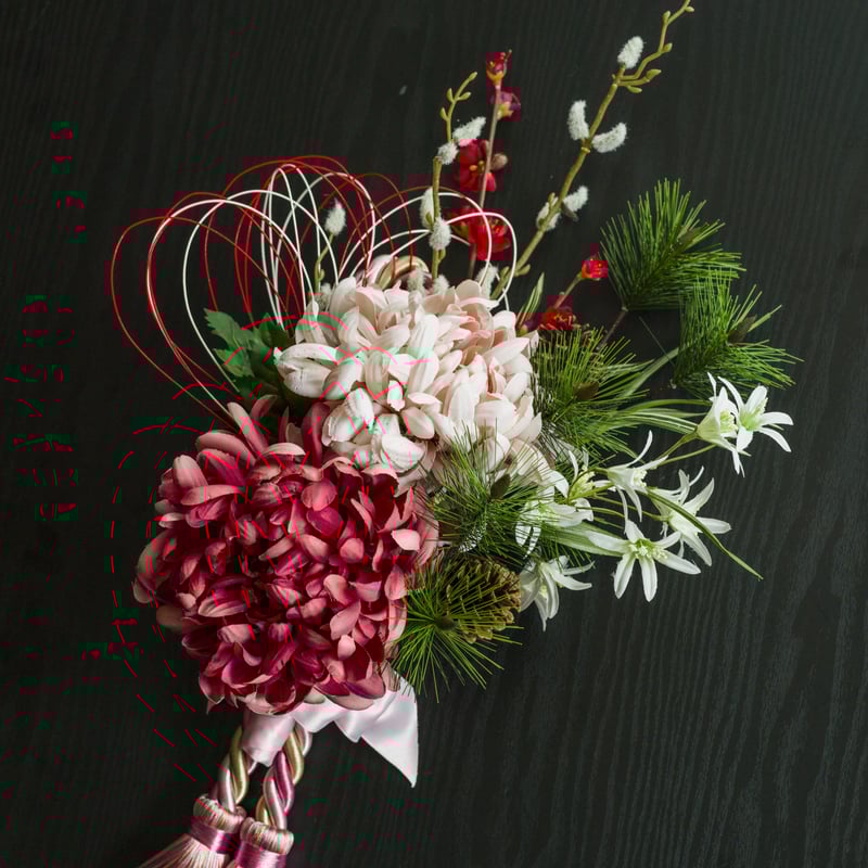 菊とケイトウのお正月しめ縄飾り