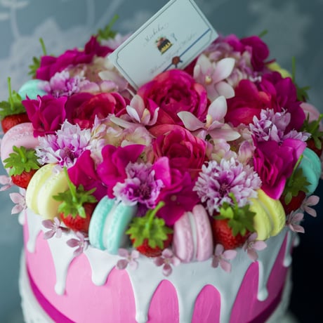 ROSE MACARON FLOWER FAKE CAKE