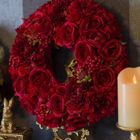 RED ROSE CHRISTMAS WREATH (35cm)