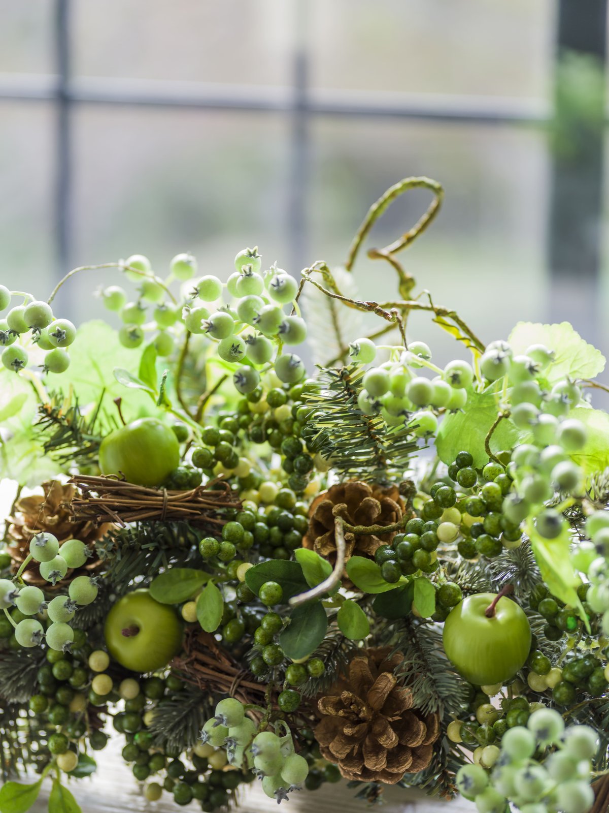 りんごマントルピース お値下げ♥マントルピース型ウォールシェルフ、リンゴロウソク付き