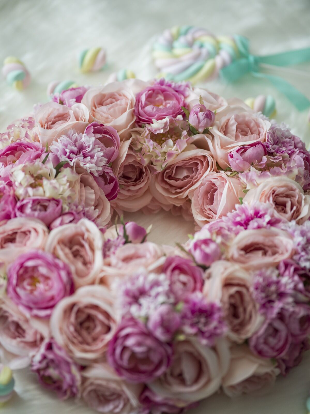 キャンディーカラーのフラワーリース(35cm) | 【公式】Michika Flower