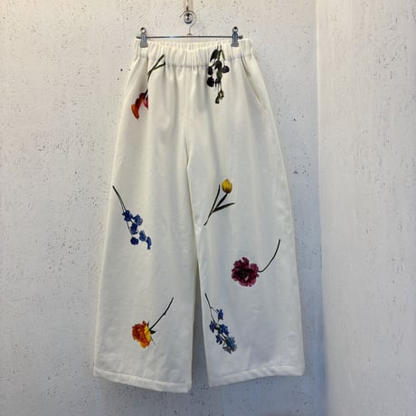 【White Denim Flower / Wide Pants】