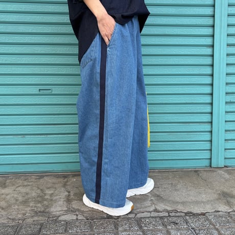 【Denim / Line Wide Pants】 Bio Bleach