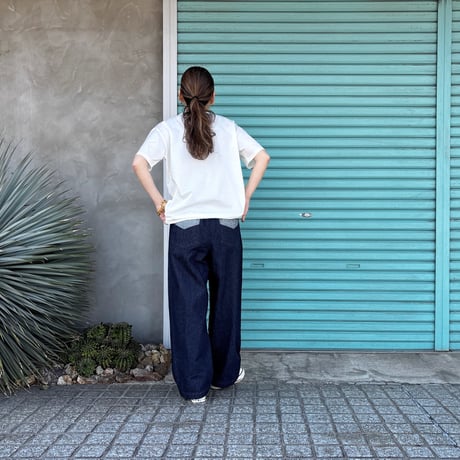 【Curved Denim Pants】