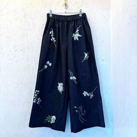 【White Flower Denim /Wide Pants】