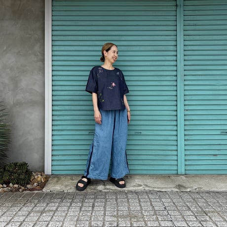 【Botanical Garden Denim / T-Blouse】  White / Indigo