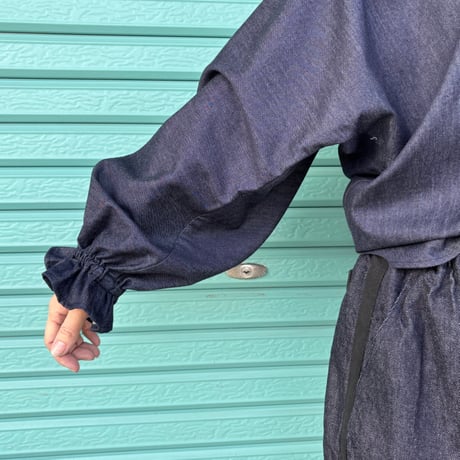 【Denim / Frill Gather Blouse】