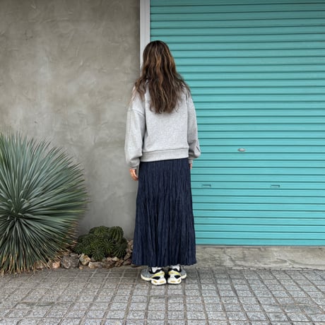 【Back Velour Sweat】