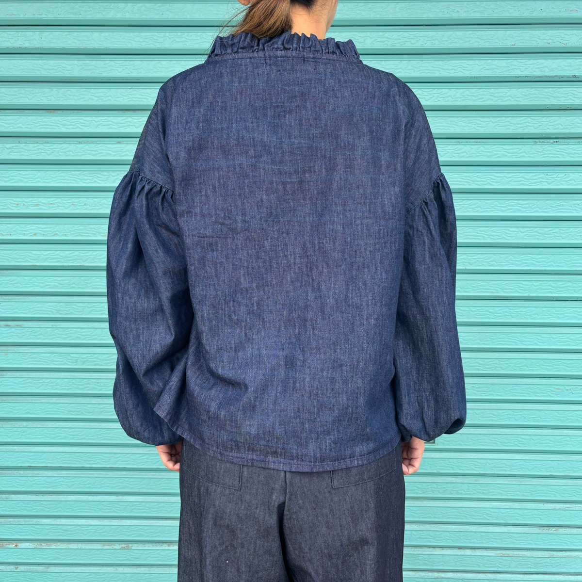 V-neck frill Volume Sleeve】 | RIVER MAIL STORE