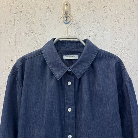 【Back Gather Denim Shirt】