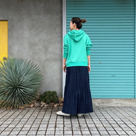【ベイクド・クリンクル・デニムスカート】"Green Over Dye" ウエストヒモ+ポケット付 80cm ※残り１点