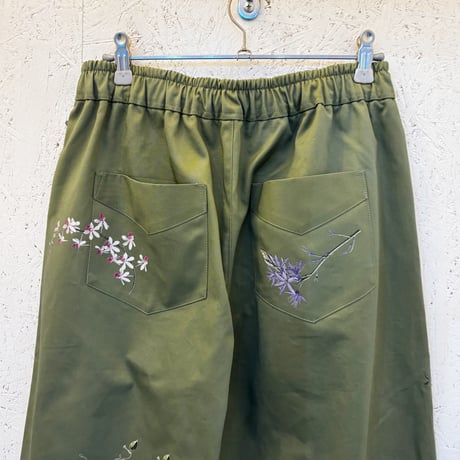 【Curved Chino Pants / Botanical Garden】
