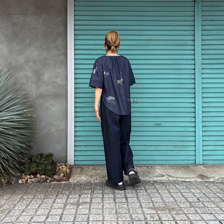 【Botanical Garden Denim / T-Blouse】  White / Indigo