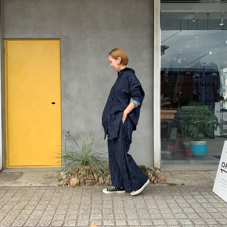【Baked Crinkle Denim Pants】