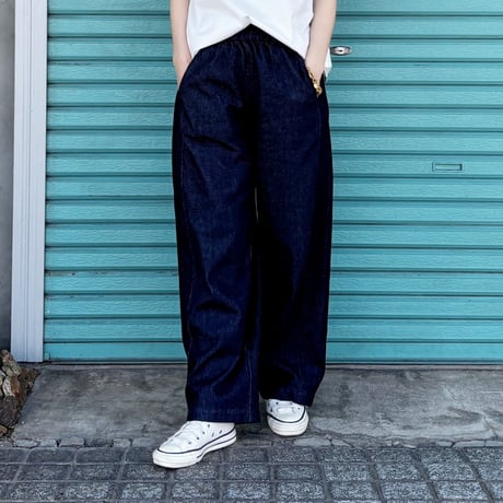 【Curved Denim Pants】