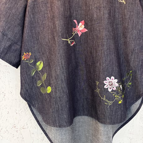 【Botanical Garden Denim / T-Blouse】  White / Indigo